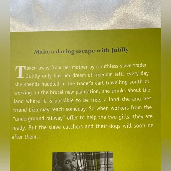 BOOKS: Puffin Classic Box Set - Picture 10 of 10